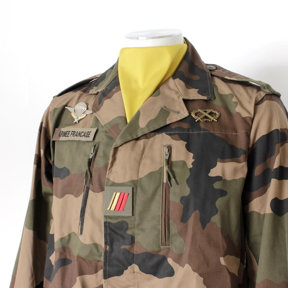 Plastron d'arme jonquille Plastron d'arme jonquille