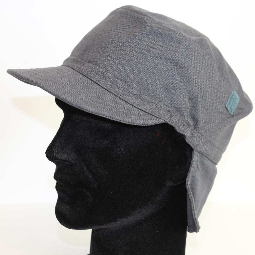 Casquette avec protège nuque grise