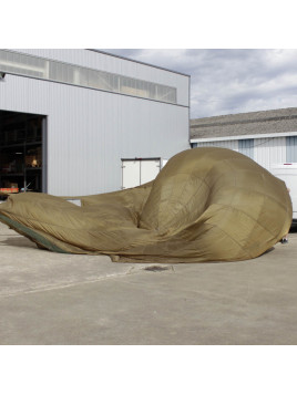 Voilure de parachute kaki
