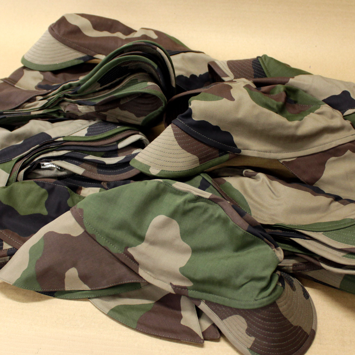 Casquette F1 camouflée Armée française avec protège nuque